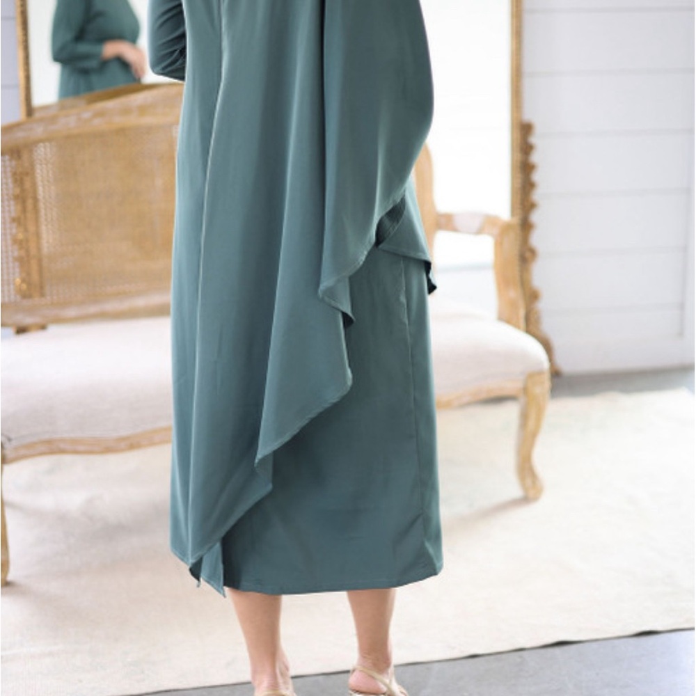 Dainty Jewells MAGNIFICENT MOMENT DRESS - Picture 4 of 7